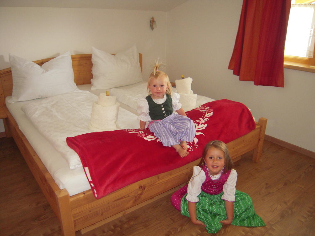 Haus Hoellwart Sankt Johann im Pongau Ruang foto